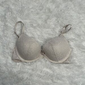 *SOLD* Victorias Secret dream angels push-up lace bra - size 34B